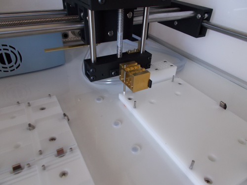 LabNext Microarrayer plate nest calibration point